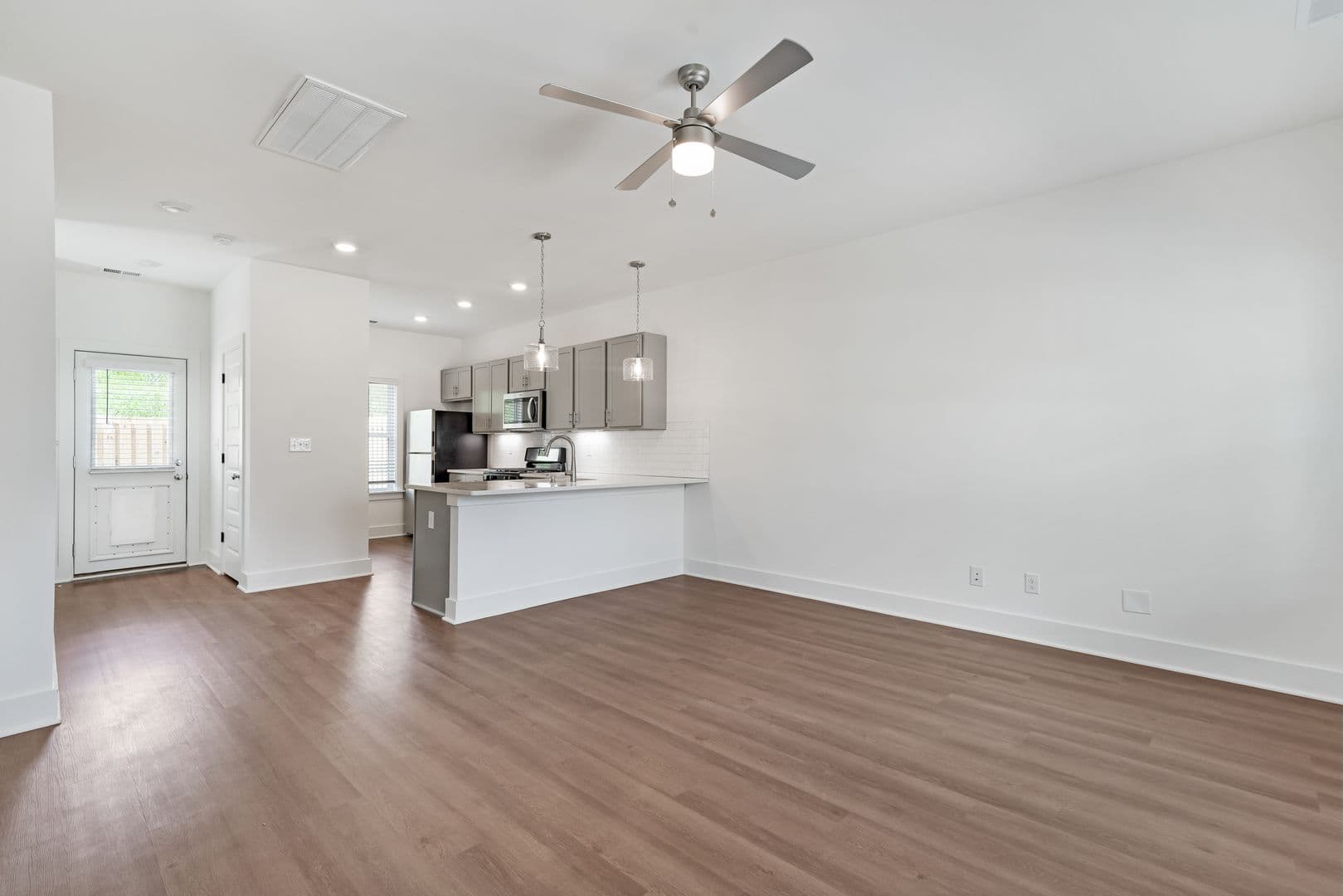 Irondale House: 4122 Prentice St