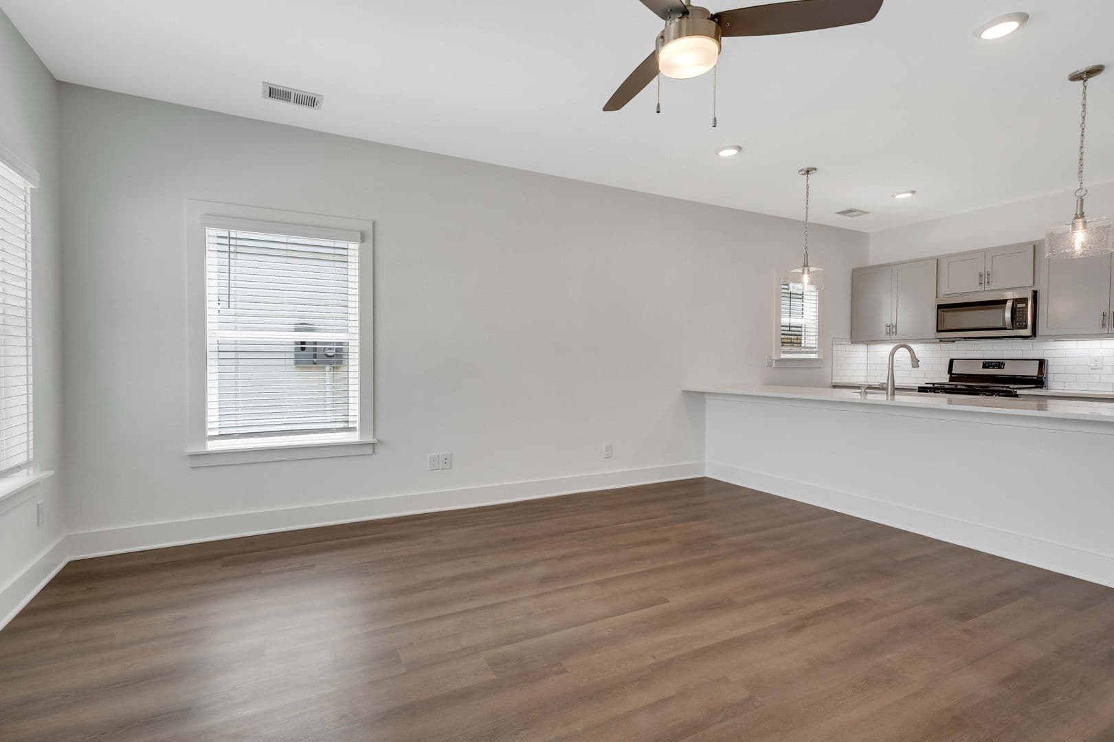 Pelham House: 224 Huntley Knoll Place
