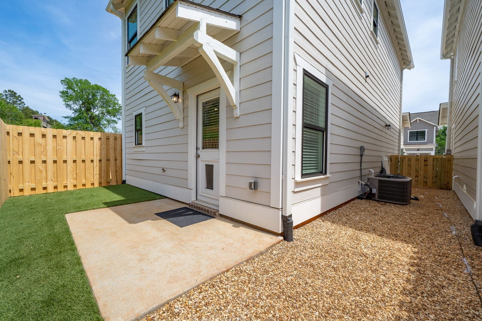 Pelham House: 104 Huntley Drive