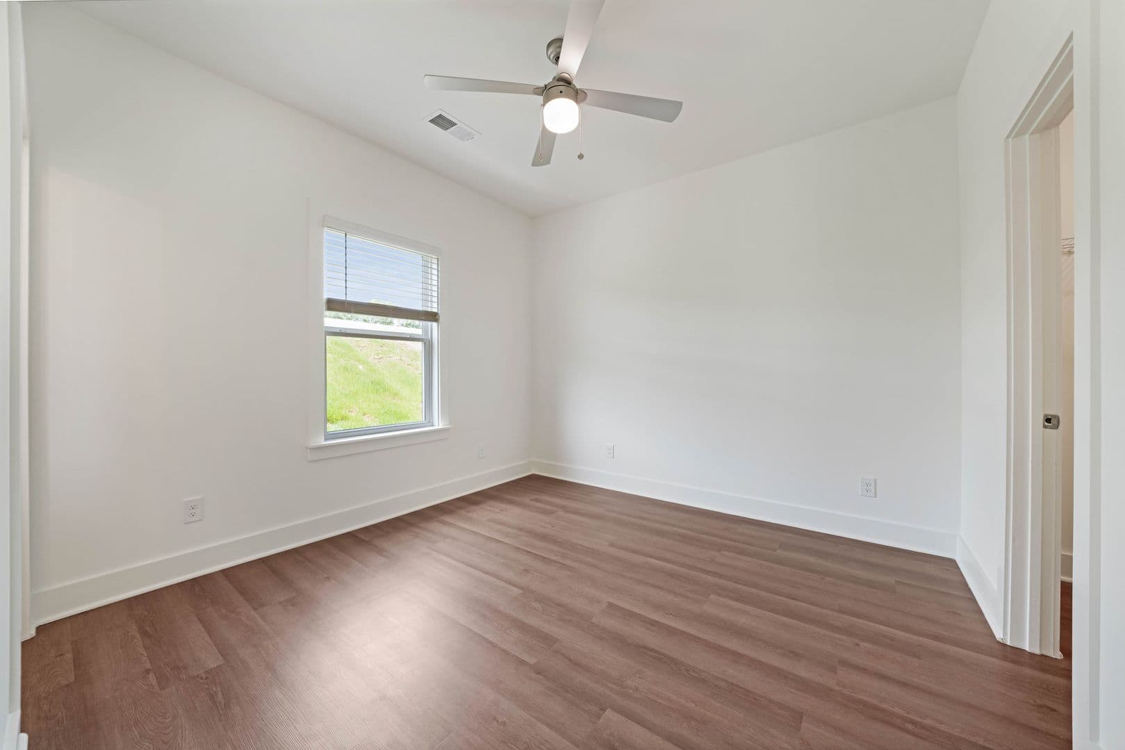 Pelham House: 232 Huntley Knoll Place