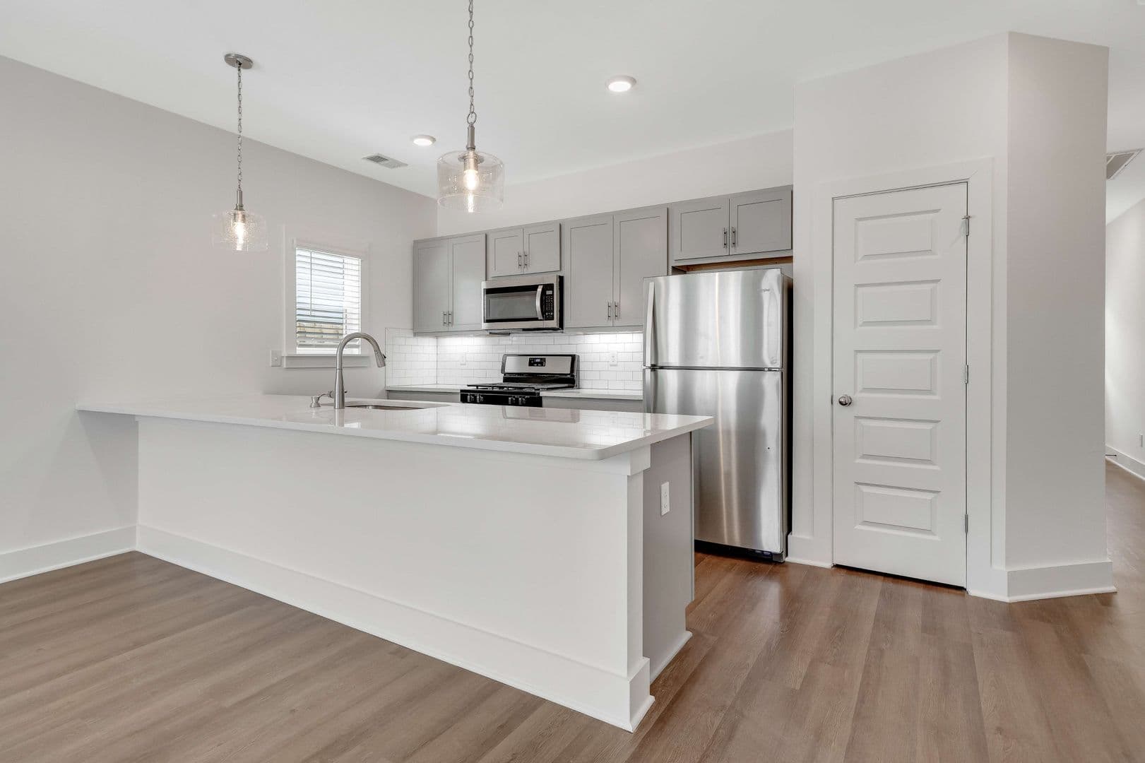 Pelham House: 224 Huntley Knoll Place