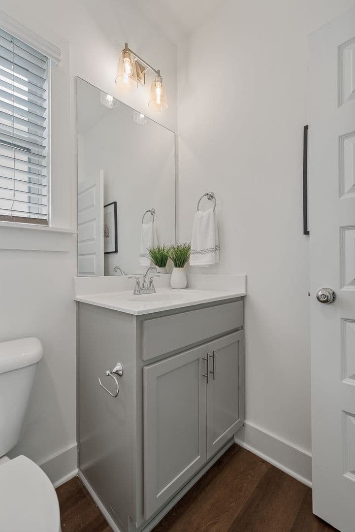 Pelham House: 216 Huntley Knoll Place
