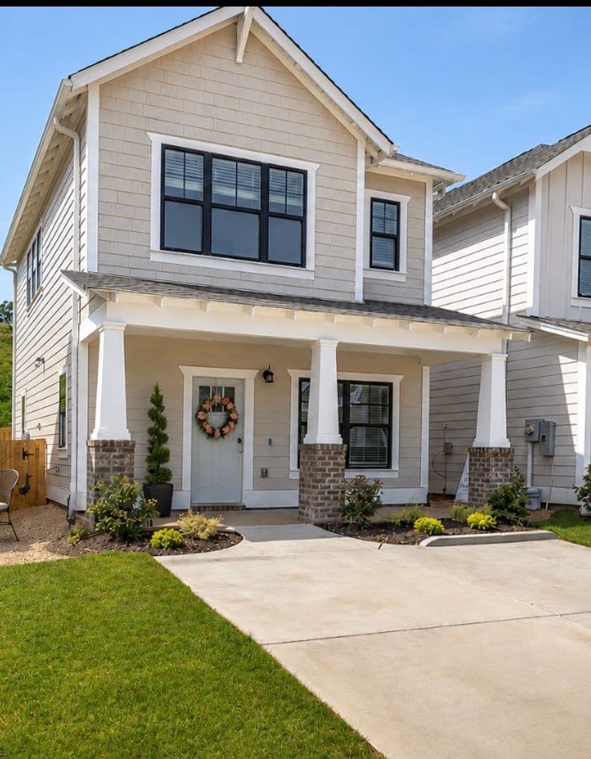 Irondale House: 4091 Red Rock Pl