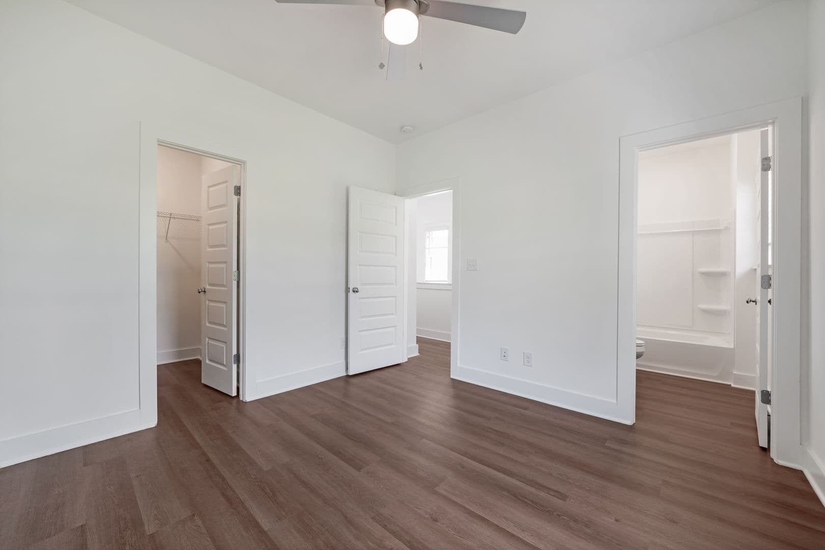 Irondale House: 4122 Prentice St