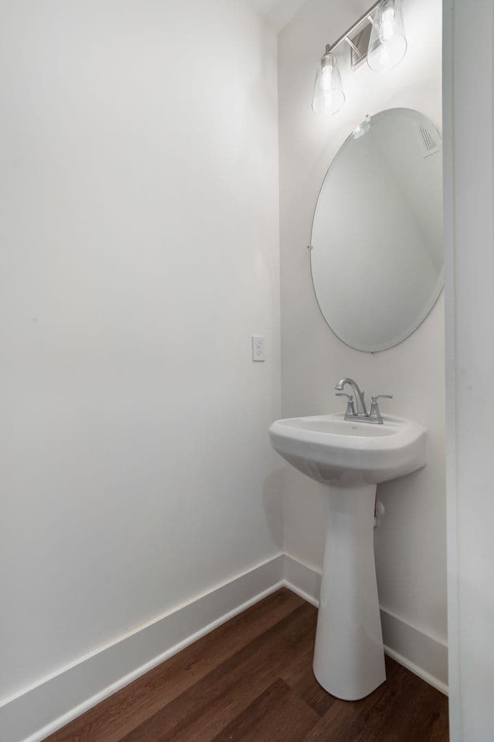 Irondale House: 4156 Prentice St
