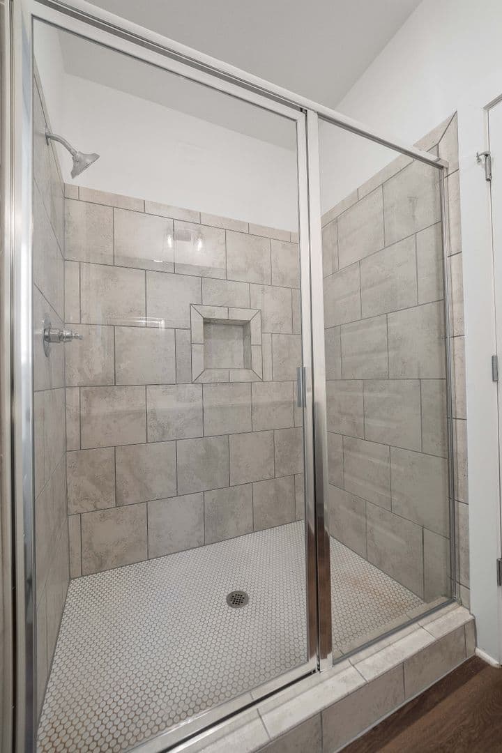 Pelham House: 132 Huntley Knoll Drive