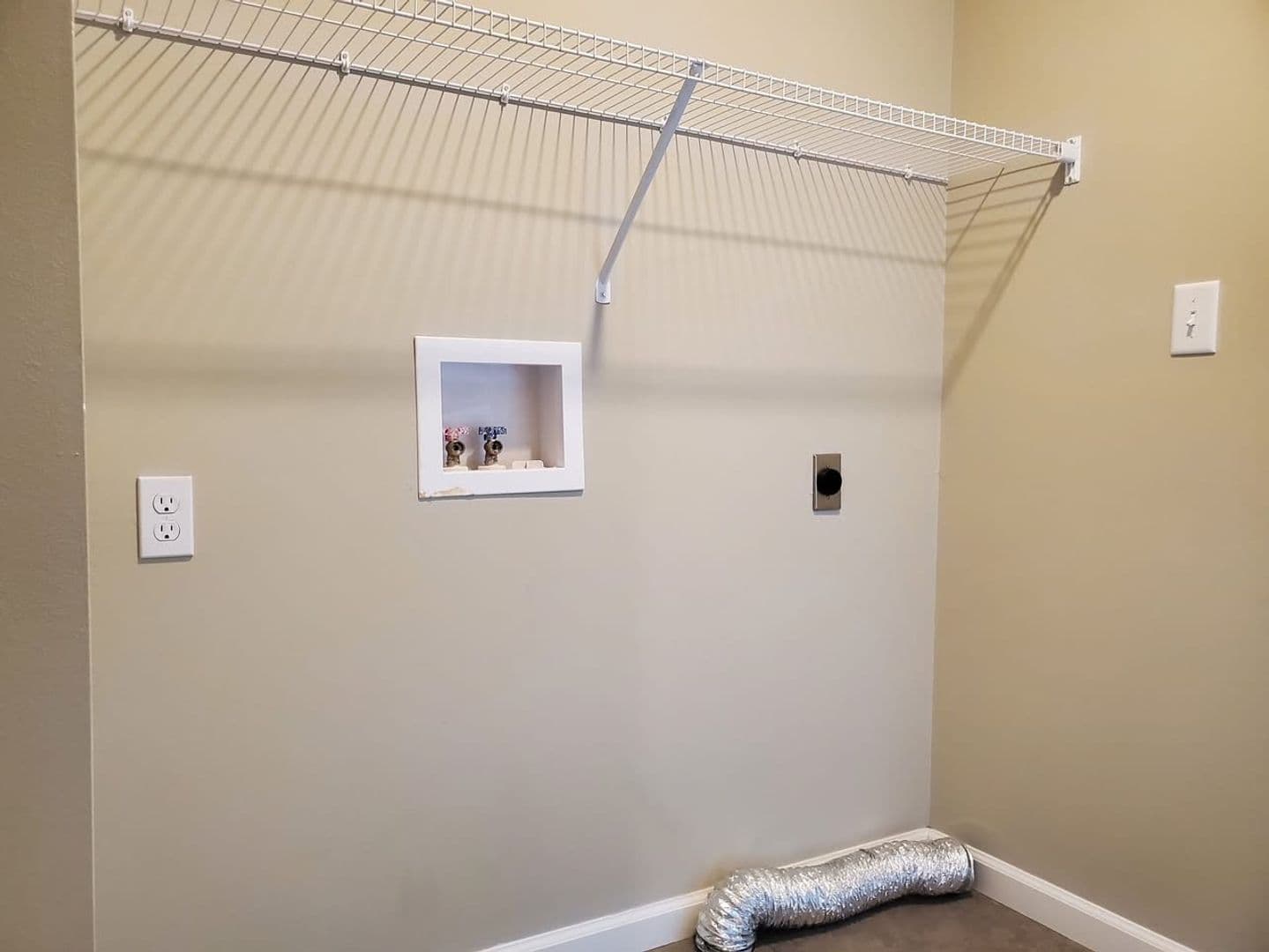 Jackson Apartment: 213 Cane Creek Lane, Apt 103