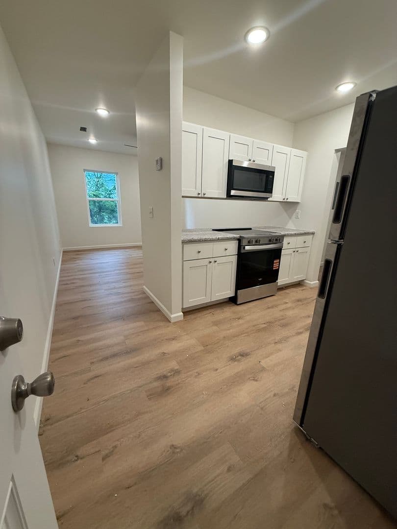 Jackson Apartment: 4624 MO HIGHWAY 72  - Apt 8