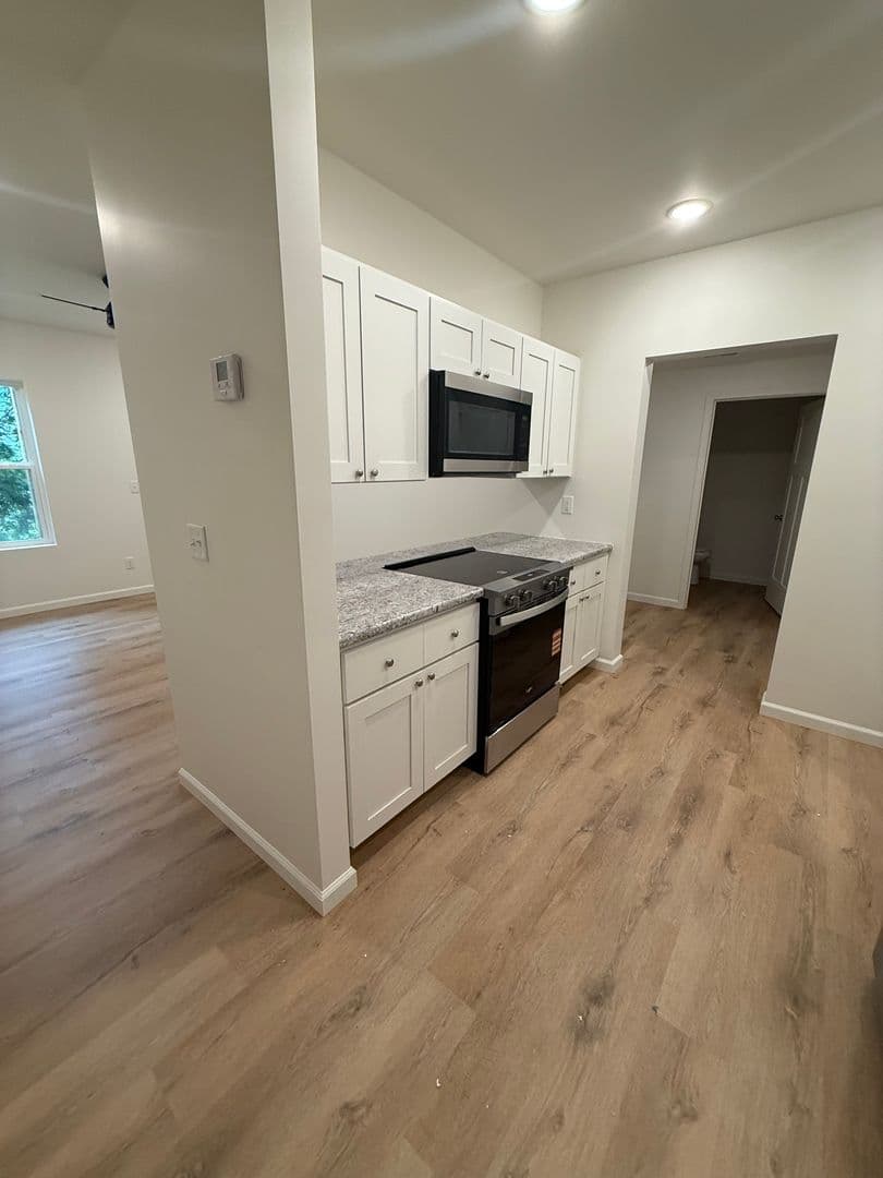 Jackson Apartment: 4624 MO HIGHWAY 72  - Apt 8