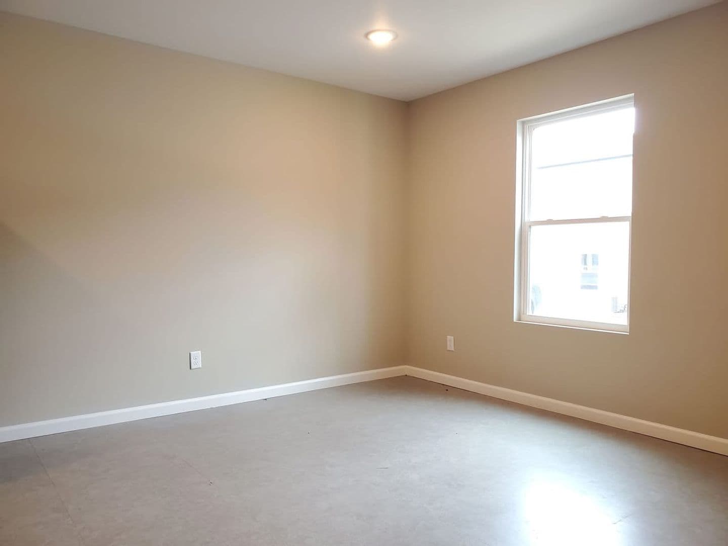 Jackson Apartment: 213 Cane Creek Lane, Apt 103