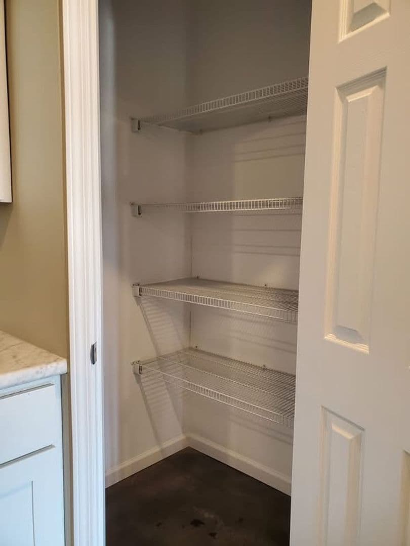 Jackson Apartment: 231 Cane Creek Lane, Apt 103