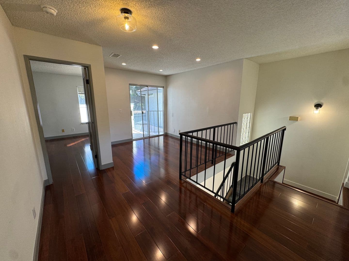 Oak Park House: 6860 Poppyview Drive