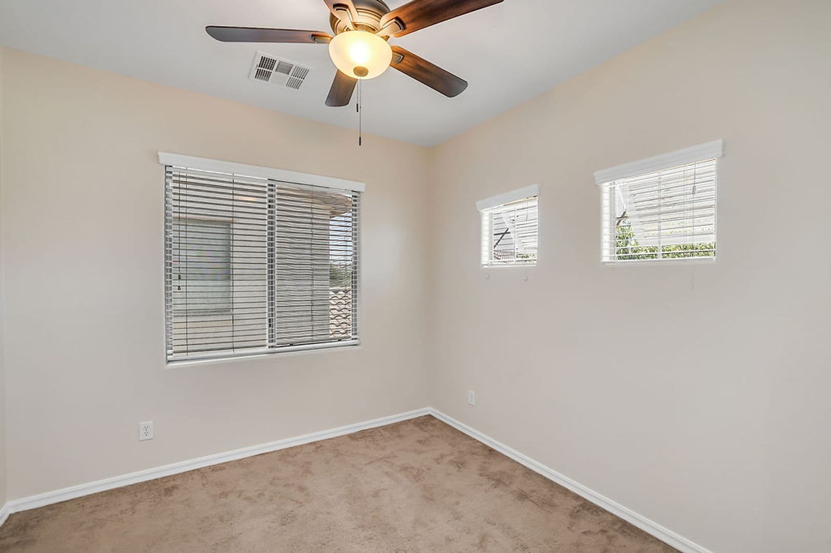 Queen Creek House: 19054 E Seagull Drive