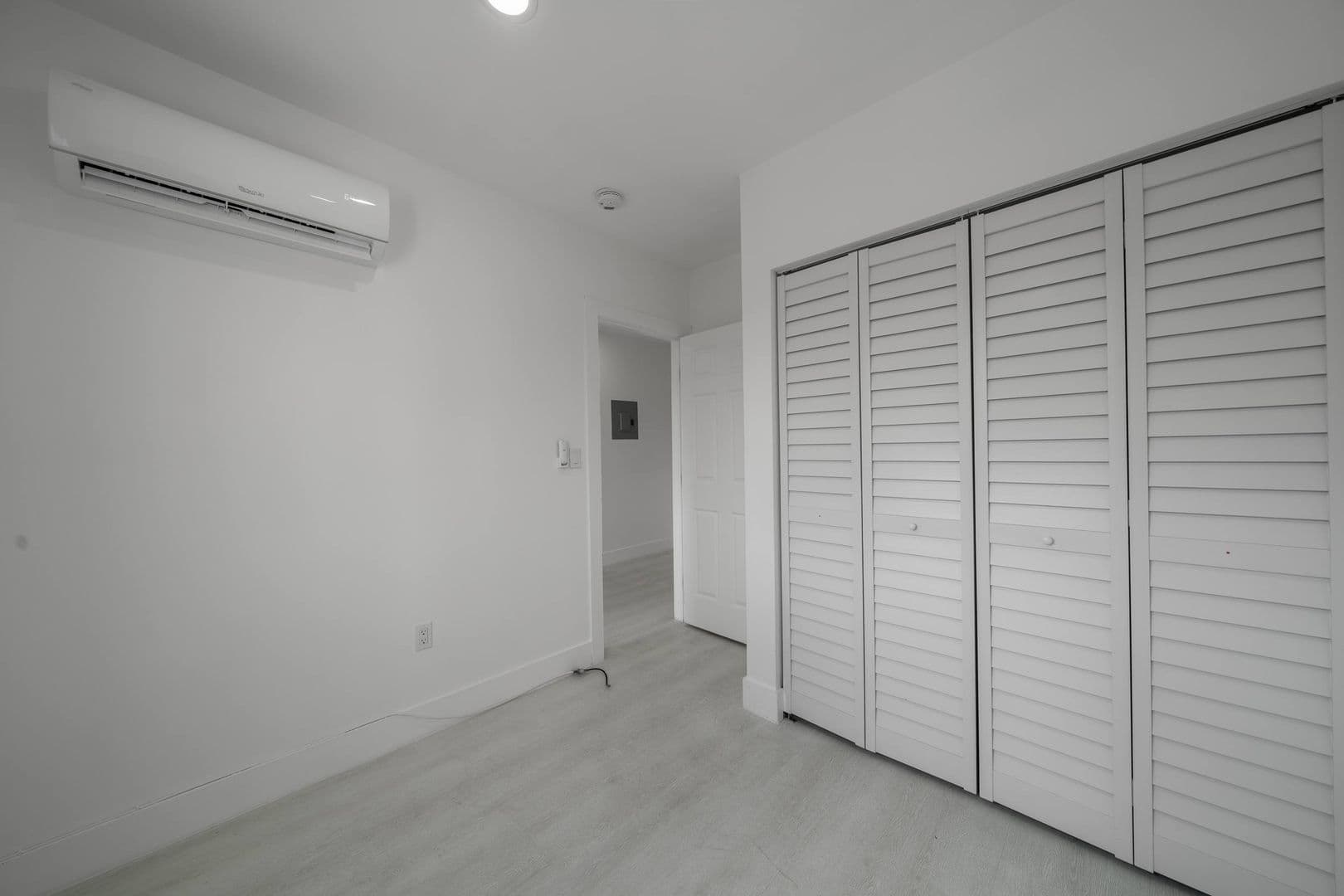 Miami Apartment: 1101 SW 12TH CT