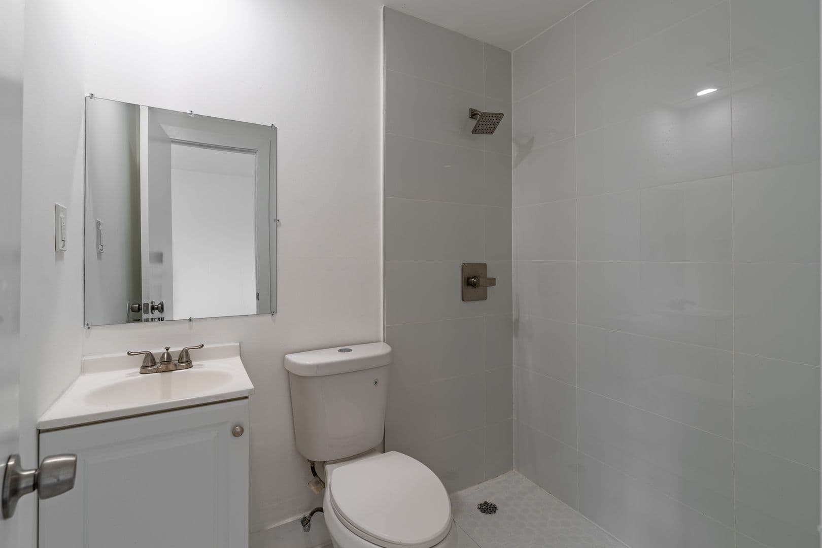 Miami Apartment: 2961 SW 5TH ST