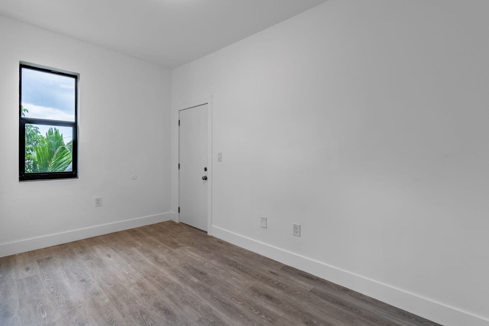 Miami Apartment: 2961 SW 5TH ST