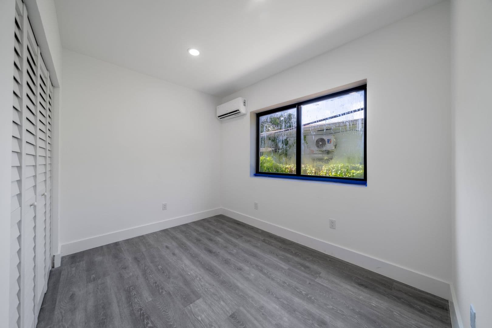 Miami Apartment: 1003 SW 15th AVE