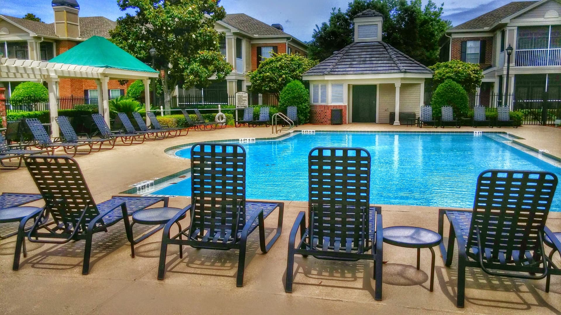 Jacksonville Apartment: 10901 Burnt Mill Road