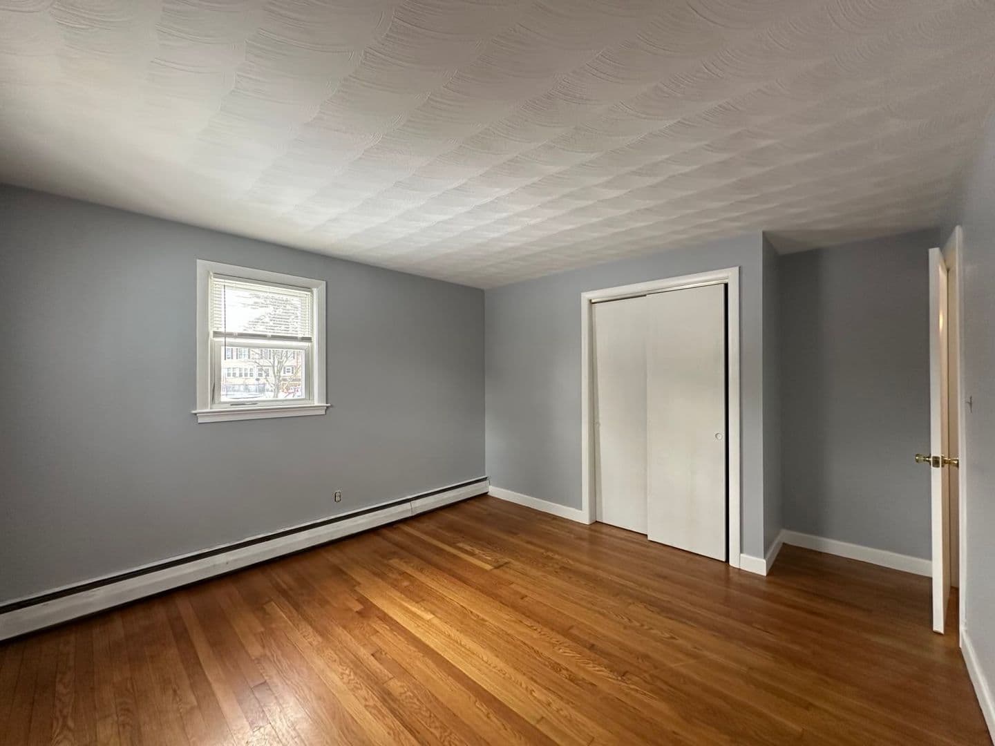 Salem House: 20 Spencer Ave