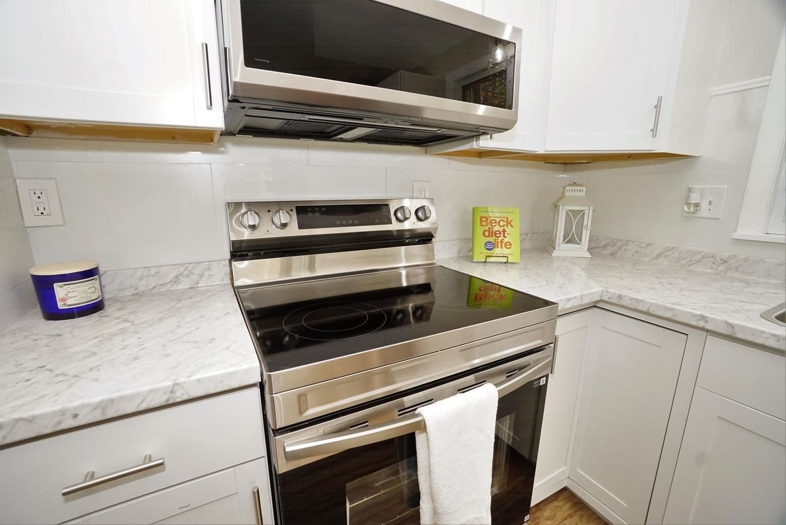 Nashua House: 42 Woodfield St