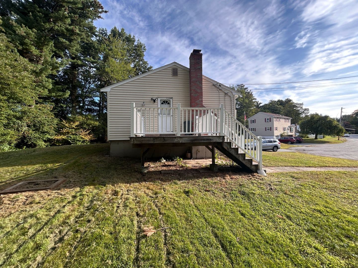 Salem House: 20 Spencer Ave
