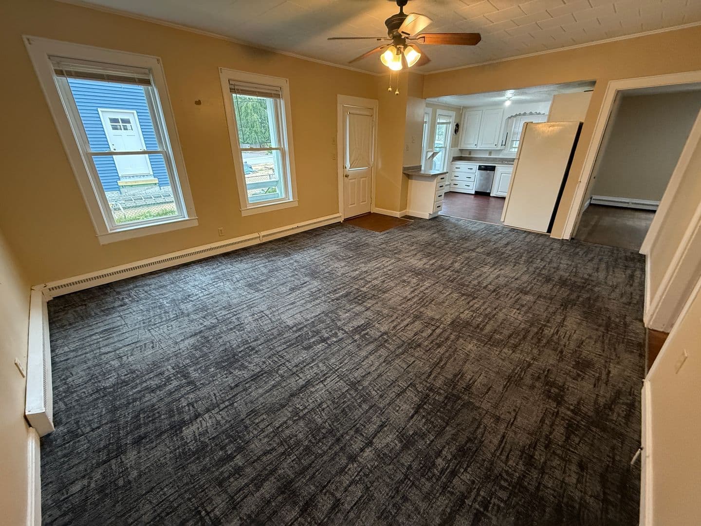 West Manchester Apartment: 276 Notre Dame Ave - 1R
