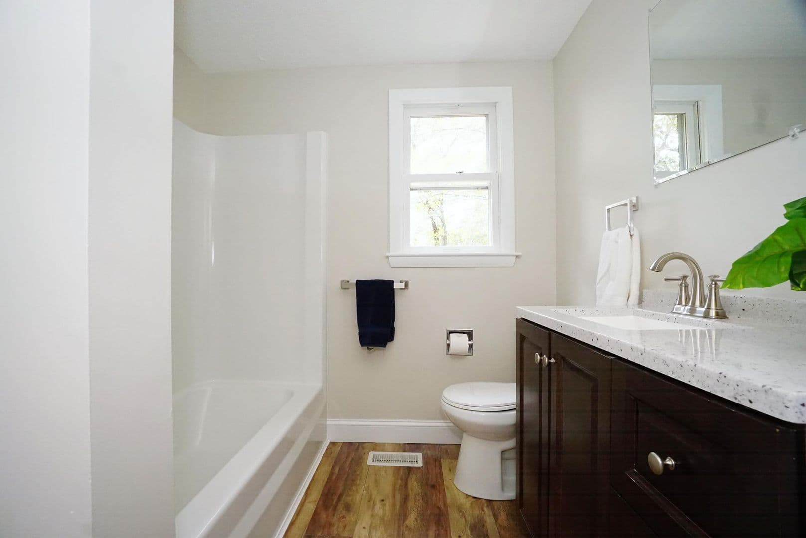 Nashua House: 42 Woodfield St