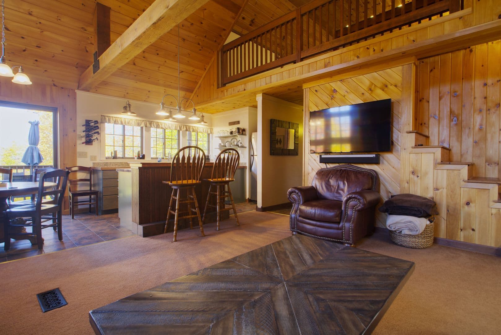 Campton House: 157 Summit Dr