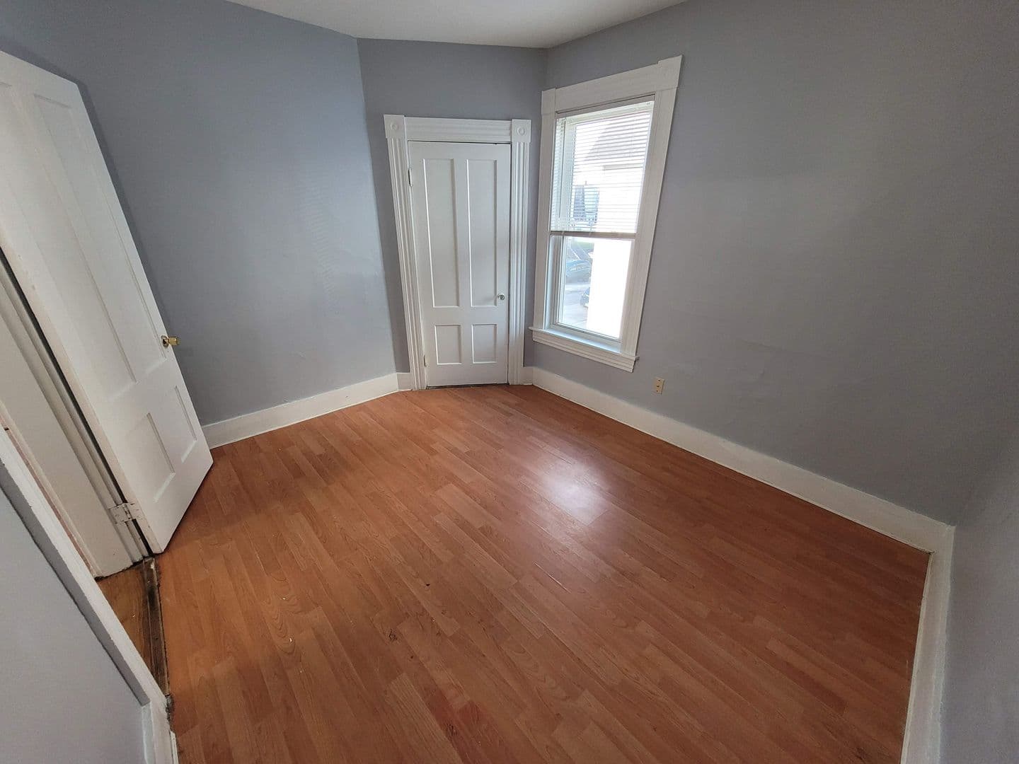 West Manchester Apartment: 435 Dubuque St.