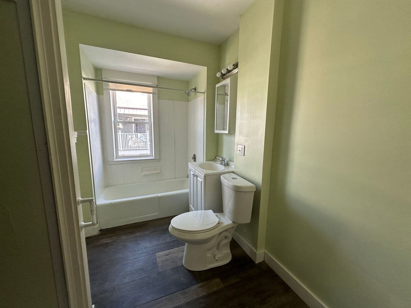 West Manchester Apartment: 449 Kelley Street
