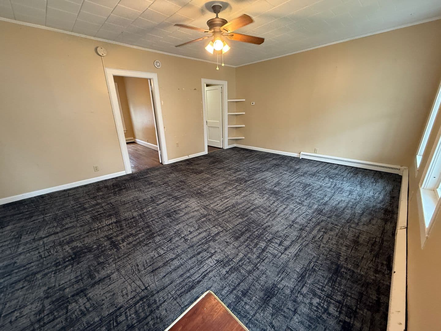 West Manchester Apartment: 276 Notre Dame Ave - 1R