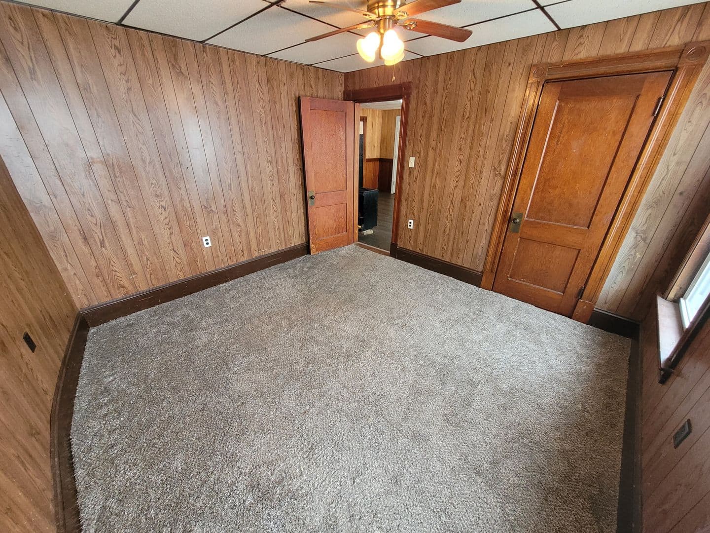 West Manchester Apartment: 355 Rimmon St.
