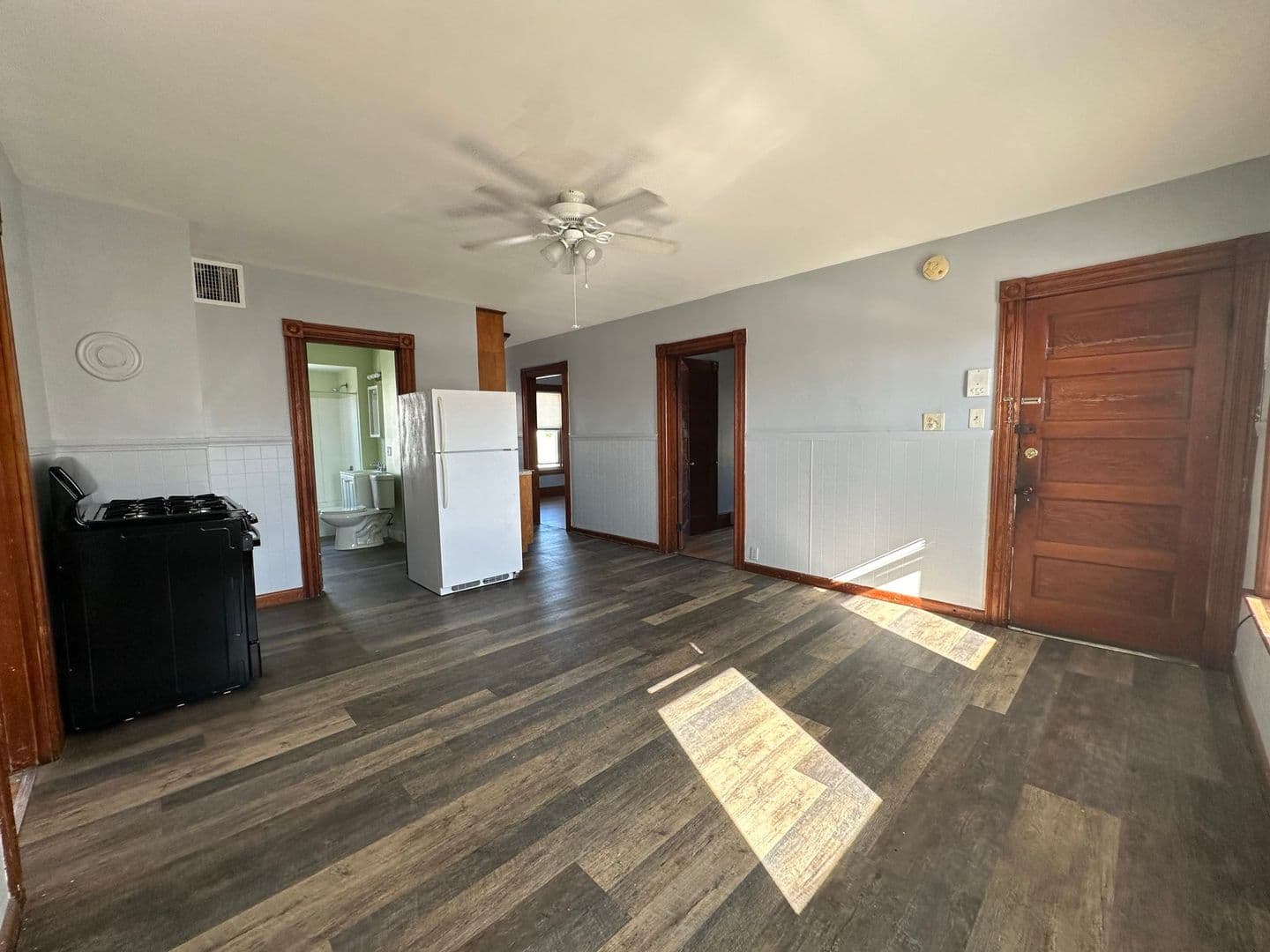 West Manchester Apartment: 449 Kelley Street