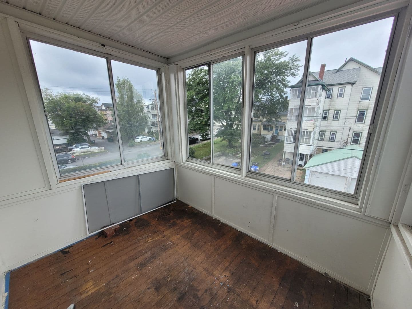 West Manchester Apartment: 276 Notre Dame Ave #3