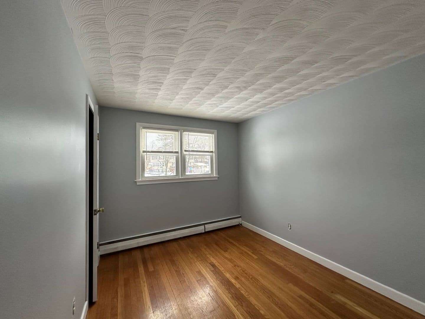 Salem House: 20 Spencer Ave