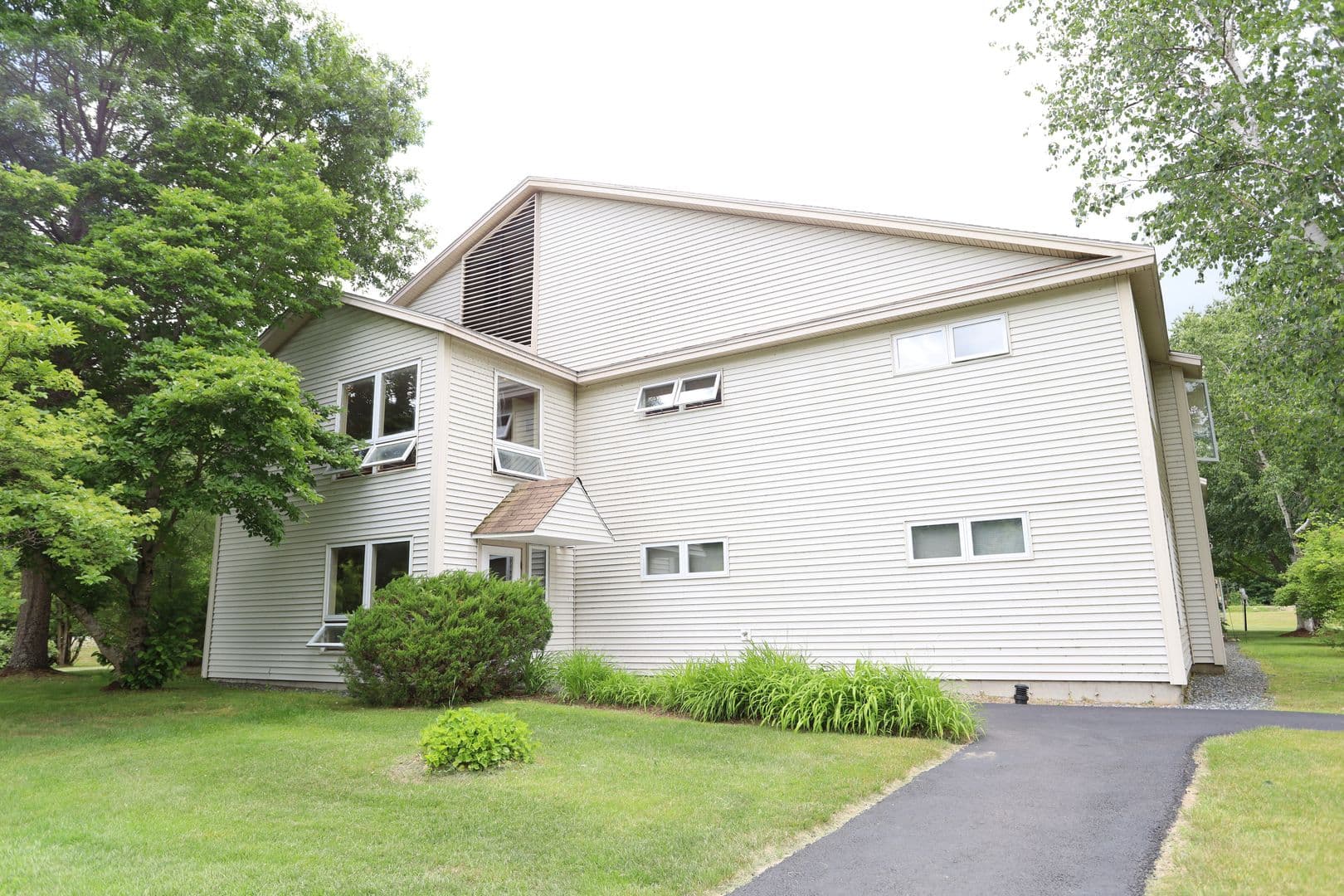 Campton House: 23 NH Route 49