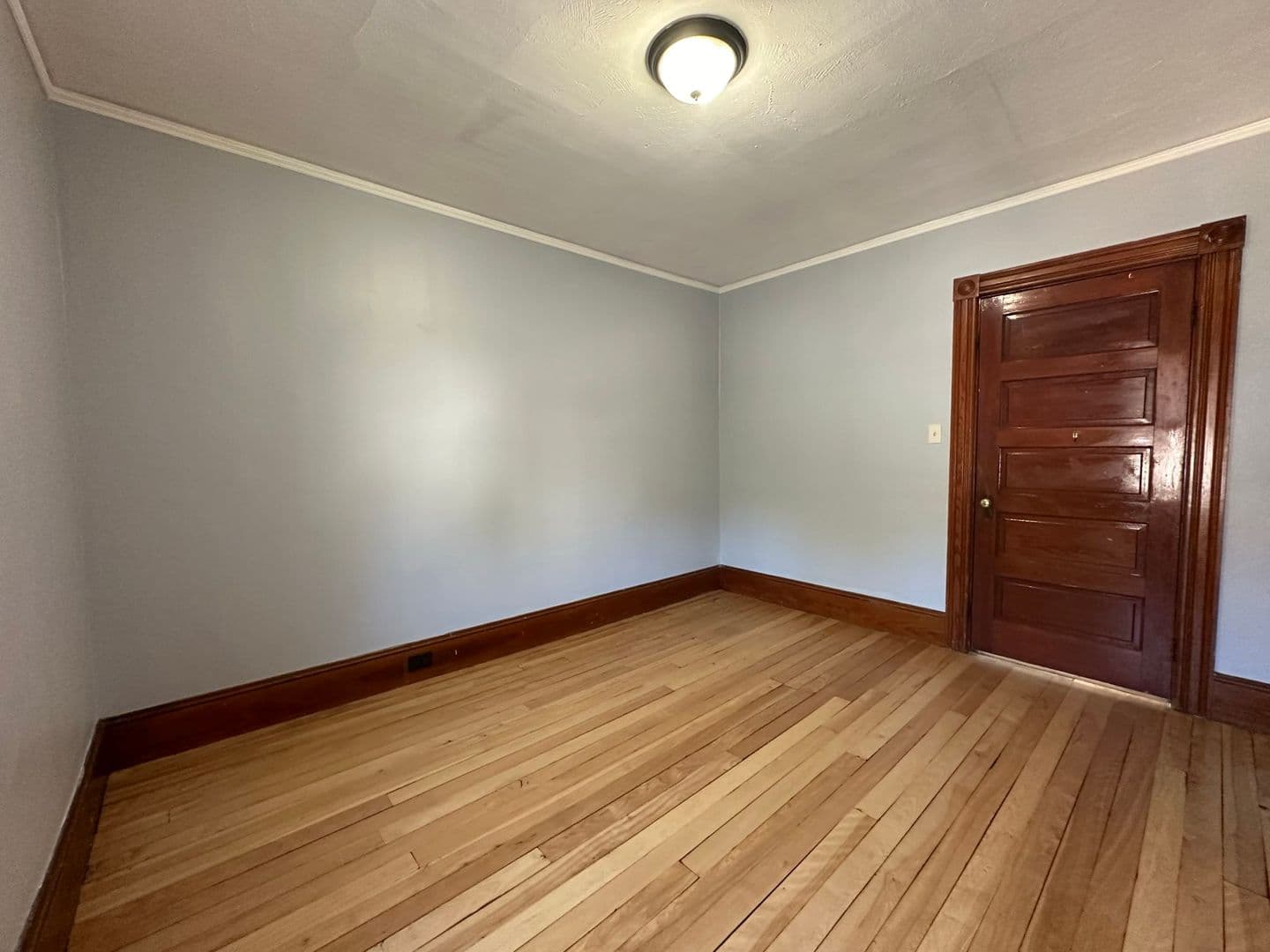 West Manchester Apartment: 449 Kelley Street