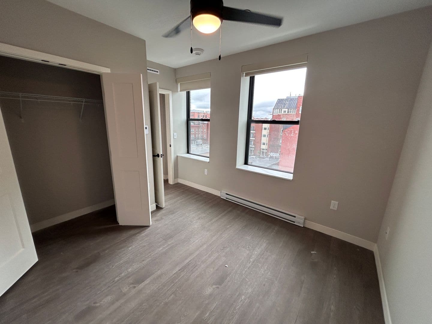 Manchester Apartment: 967 Elm Street