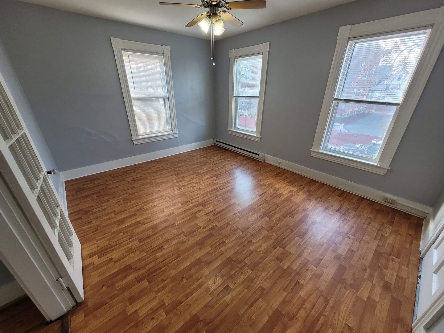 West Manchester Apartment: 435 Dubuque St.