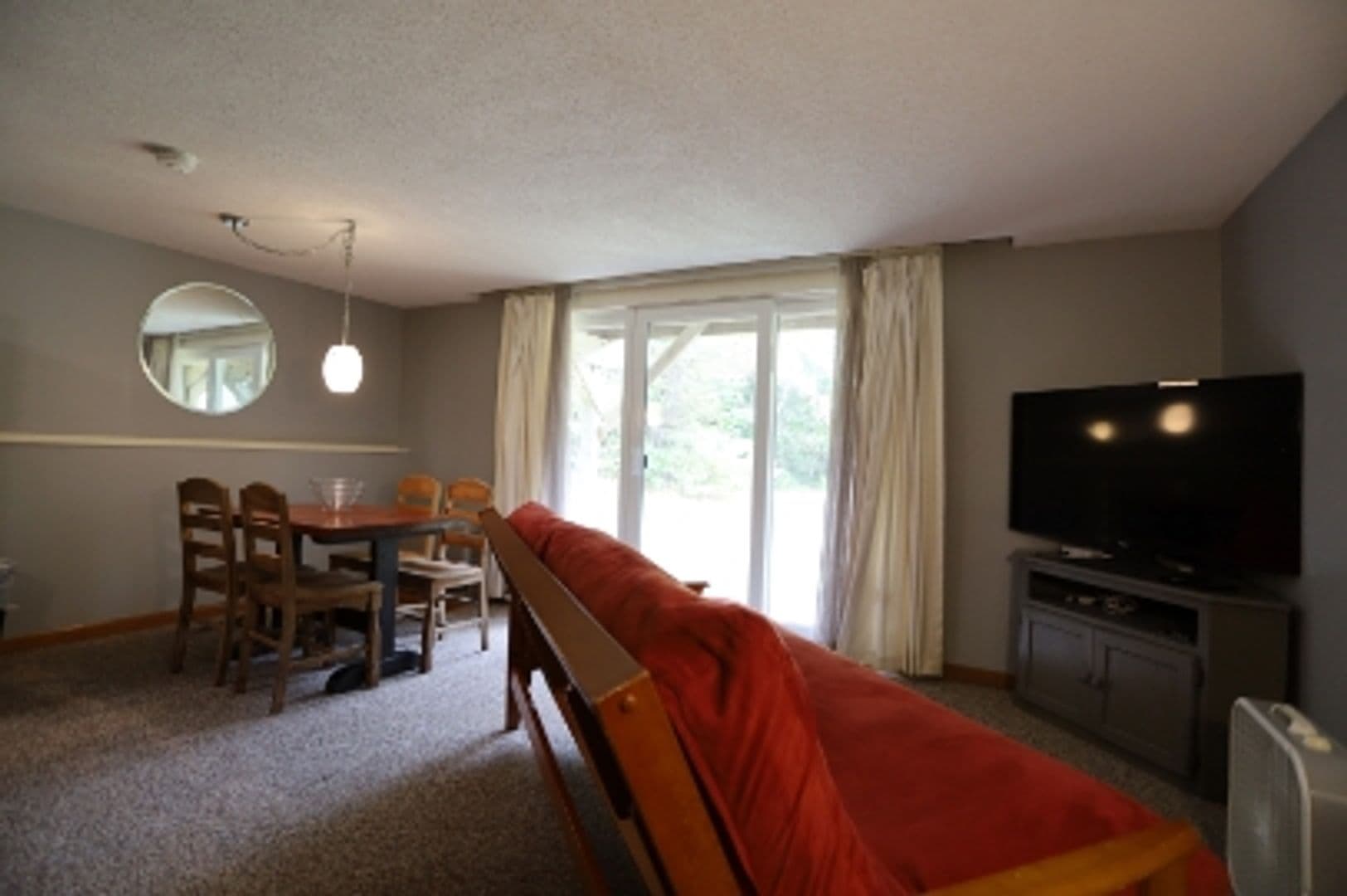 Thornton Apartment: 52 Orris Road