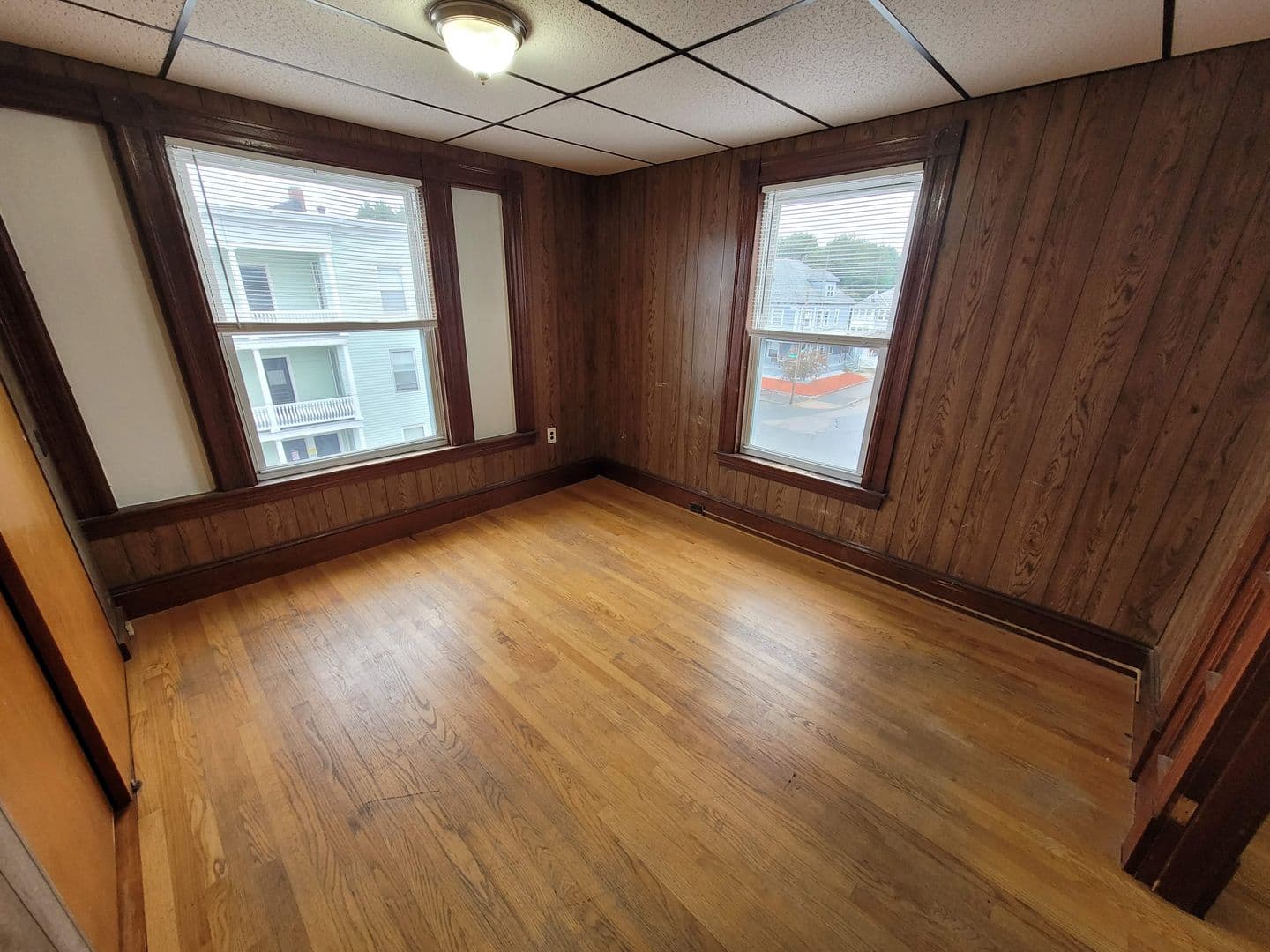 West Manchester Apartment: 355 Rimmon St.