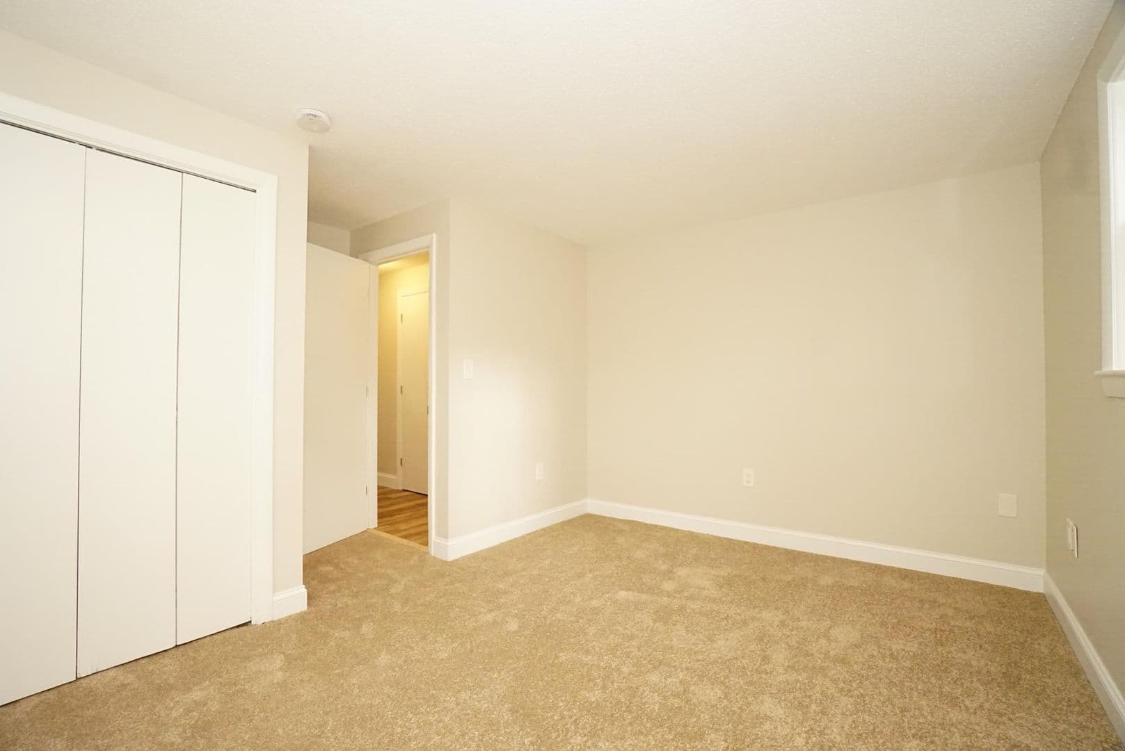 Nashua House: 42 Woodfield St