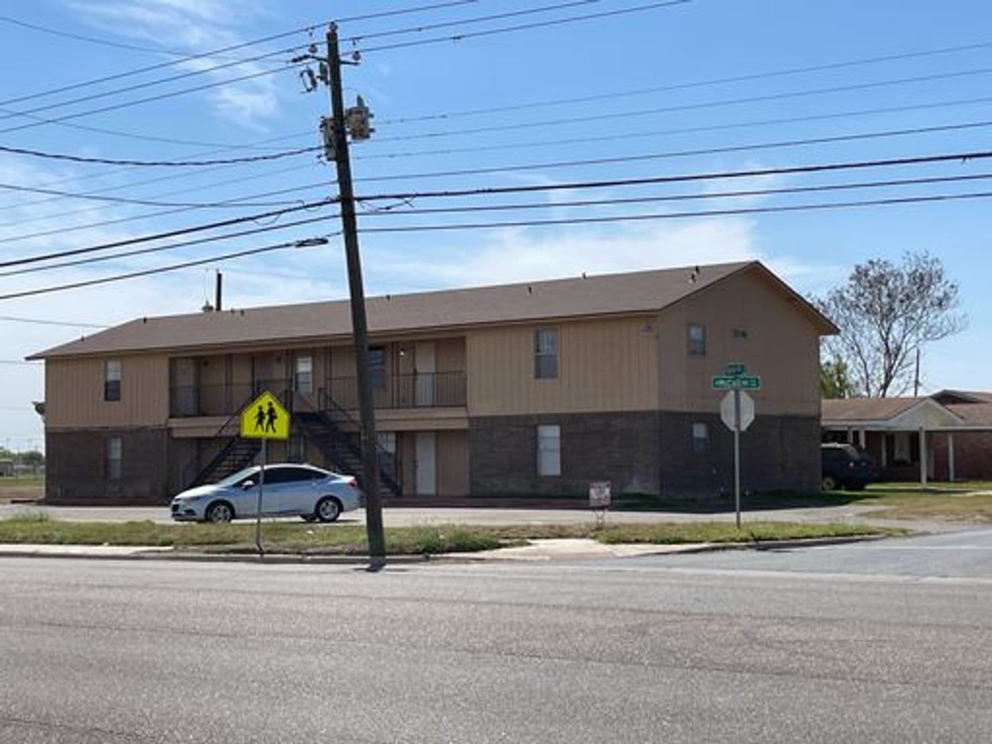 McAllen Apartment: 620 E. Upas Ave.