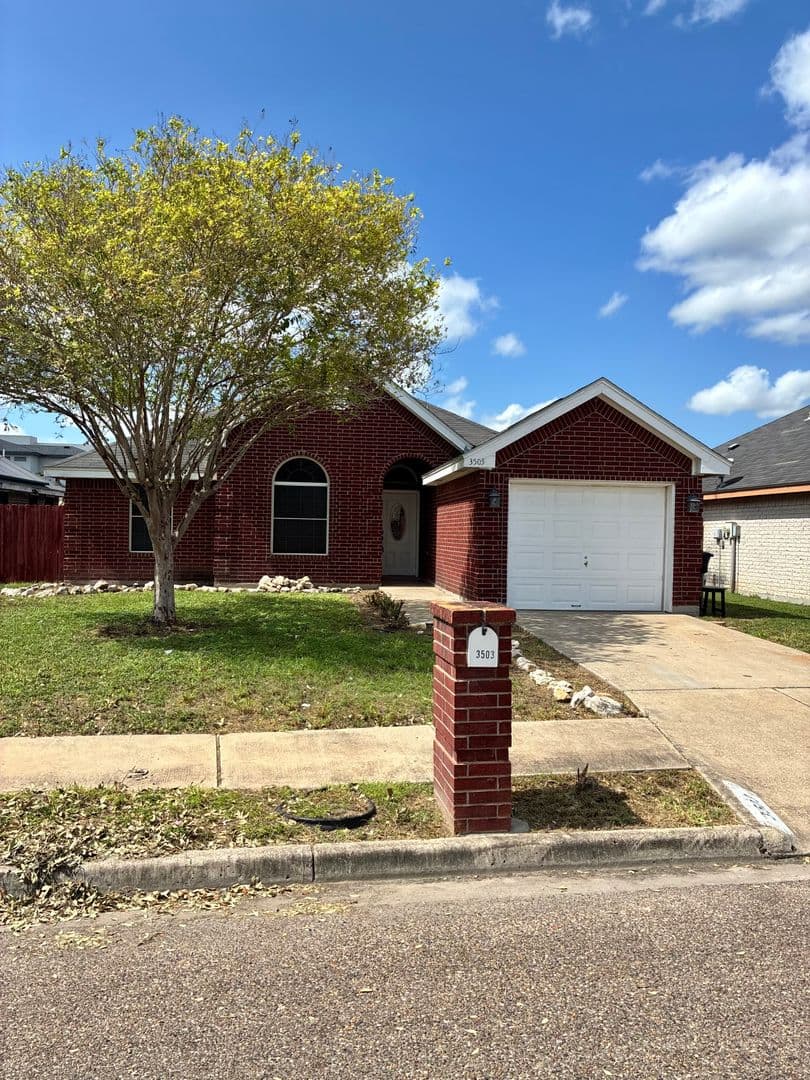 McAllen House: 3503 N. 41st Lane