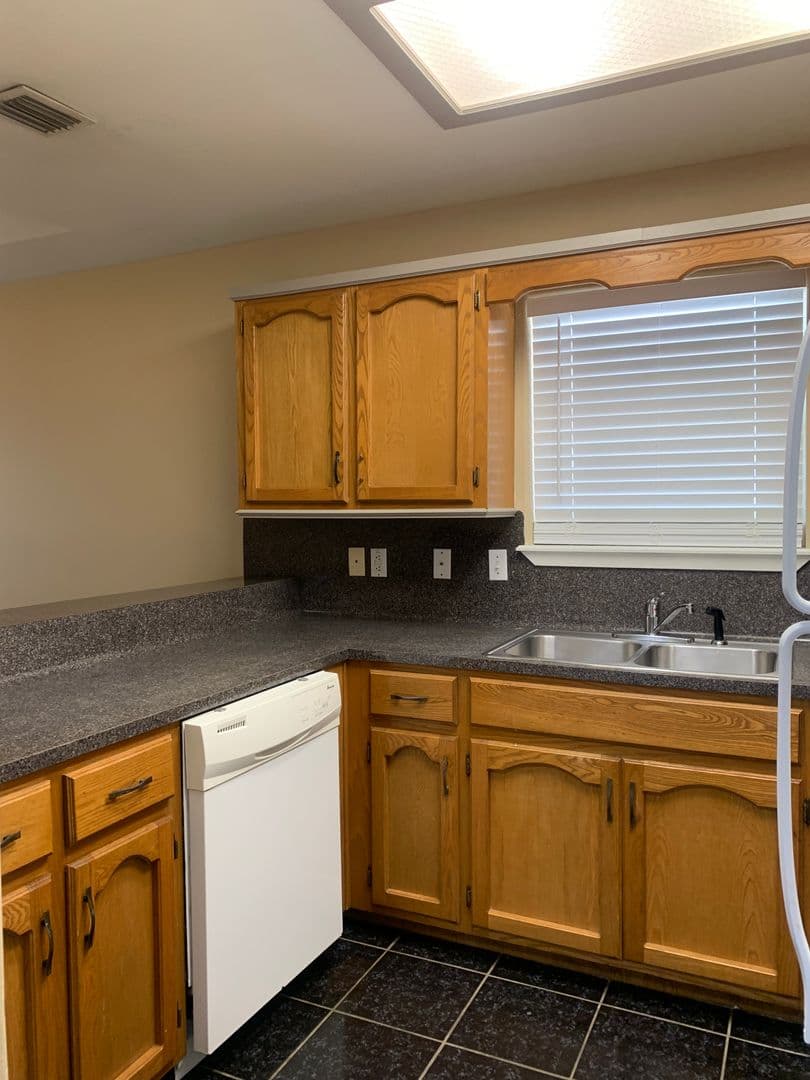 MCALLEN Apartment: 1204 SANDPIPER AVE.