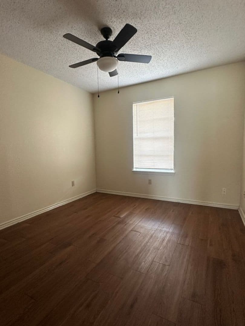 McAllen Apartment: 620 E. Upas Ave.