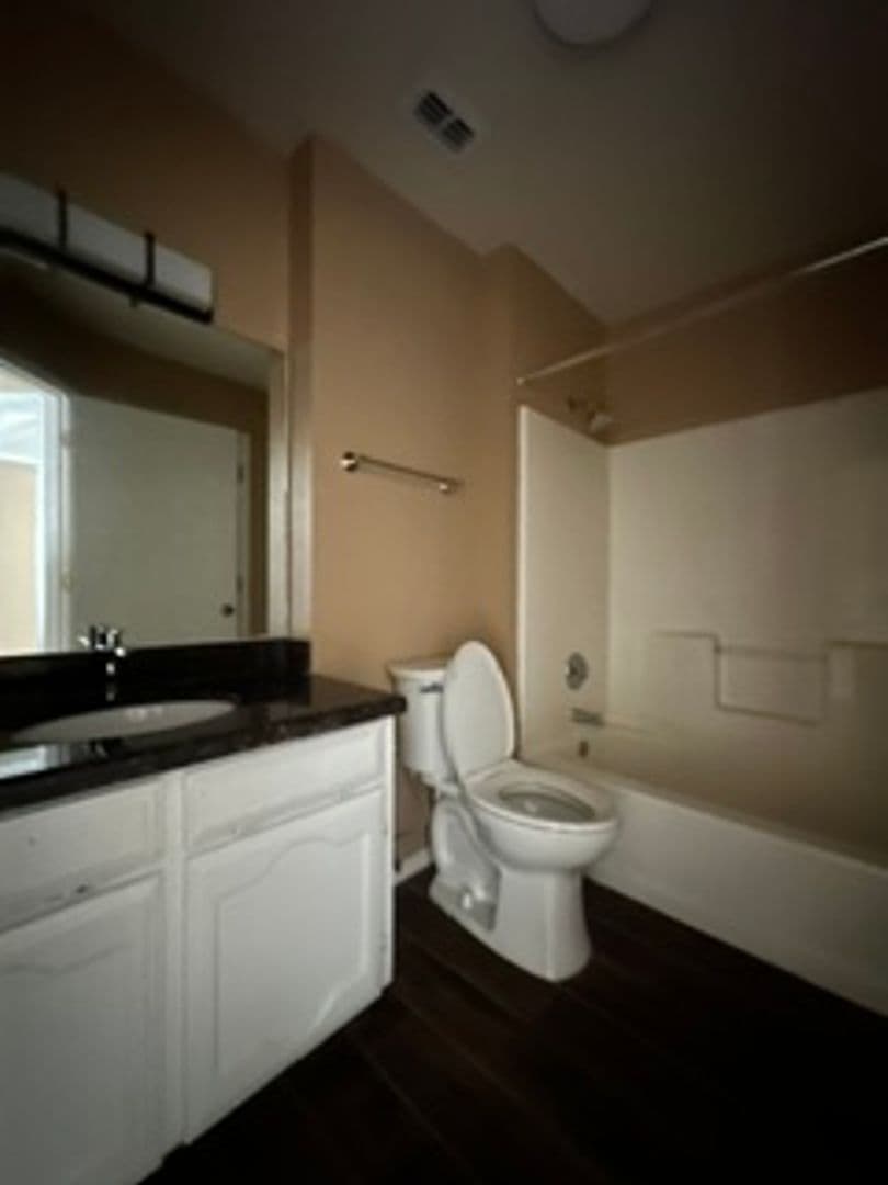 Edinburg Apartment: 1002 Lexington Circle