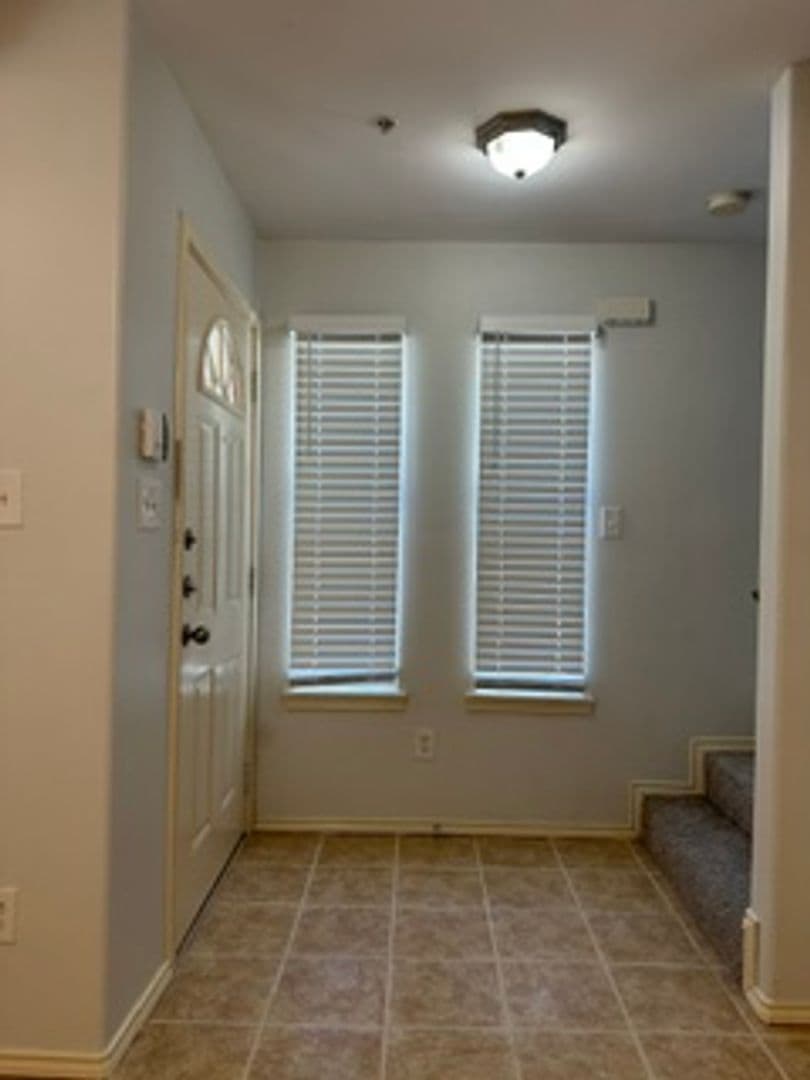 McAllen Apartment: 102 S. 48th Lane