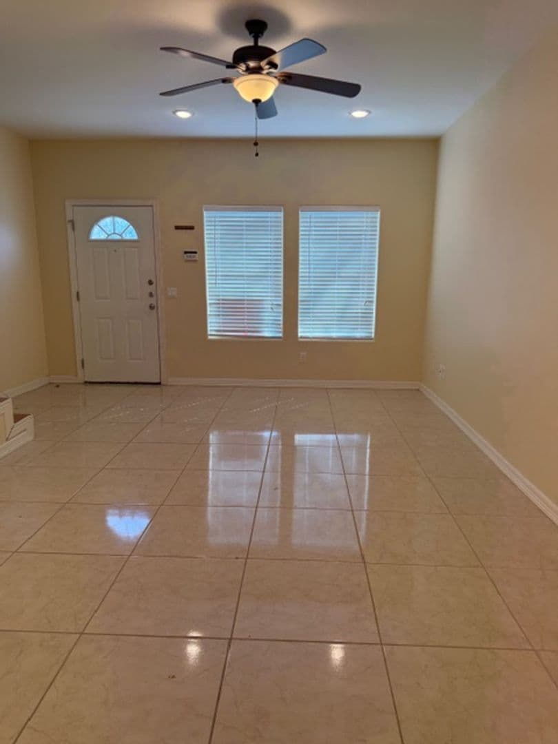 MCALLEN Apartment: 700 SUNSET