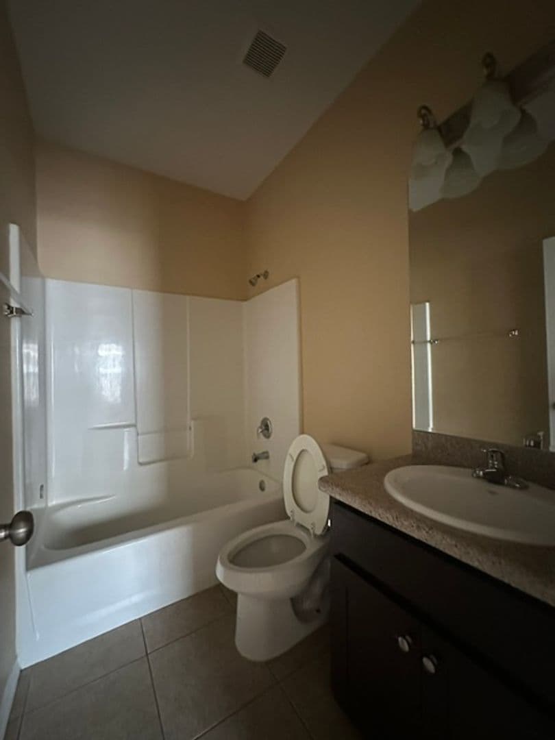 Edinburg Apartment: 1804 Horsetail Falls